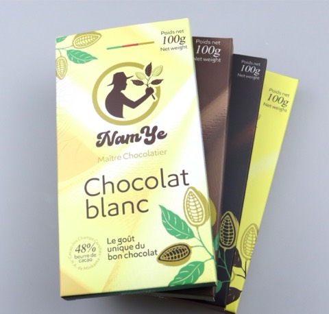 Printed slim secondary cartons for chocolate bars